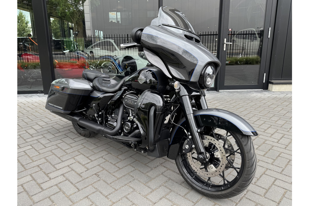 55764098